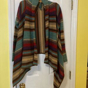 Lauren Ralph Lauren southwestern long sleeved sweater size small/medium
